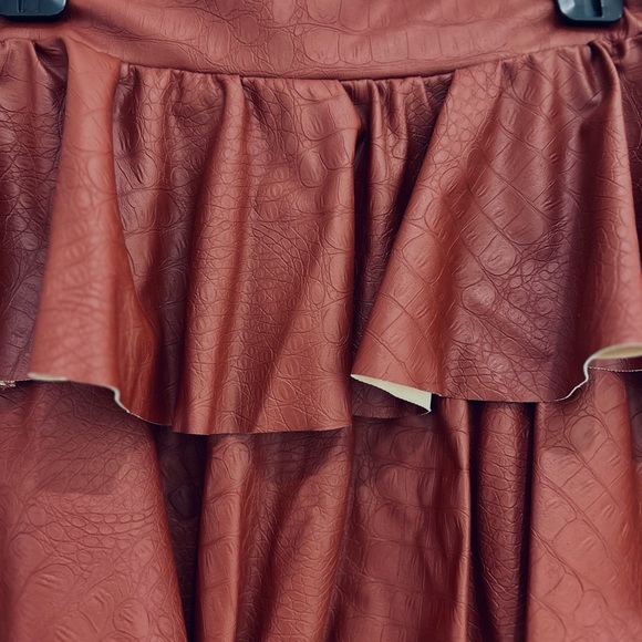 So Allure Italian Tier Ruffled Long Elegant Brown Chestnut Croc Print Skirt NWT - Picture 3 of 11